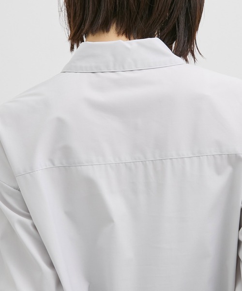UNITED TOKYO（ユナイテッドトウキョウ）の「【残りわずか！】シャンブレーチュールコンビシャツ｜防シワ/春服（シャツ/ブラウス・レディース・ブラック/ライトグレー・FREE）」の9枚目の写真