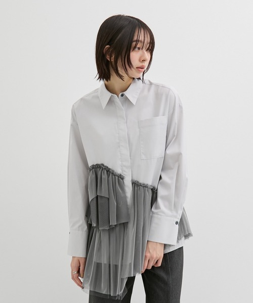 UNITED TOKYO（ユナイテッドトウキョウ）の「【残りわずか！】シャンブレーチュールコンビシャツ｜防シワ/春服（シャツ/ブラウス・レディース・ブラック/ライトグレー・FREE）」の5枚目の写真