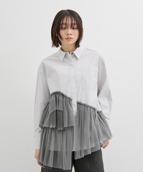 UNITED TOKYO（ユナイテッドトウキョウ）の「【残りわずか！】シャンブレーチュールコンビシャツ｜防シワ/春服（シャツ/ブラウス・レディース・ブラック/ライトグレー・FREE）」の6枚目の写真