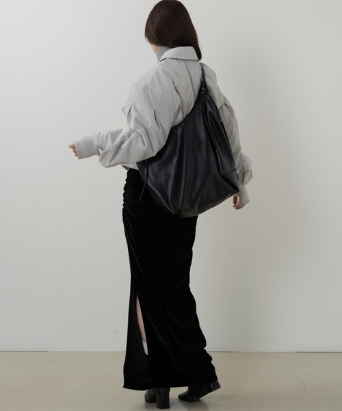 SENEE（セニー）の「2way belt shoulder bag（ツーウェイベルトショルダーバッグ）（ショルダーバッグ・レディース・ブラウン/ブラック・FREE）」の5枚目の写真