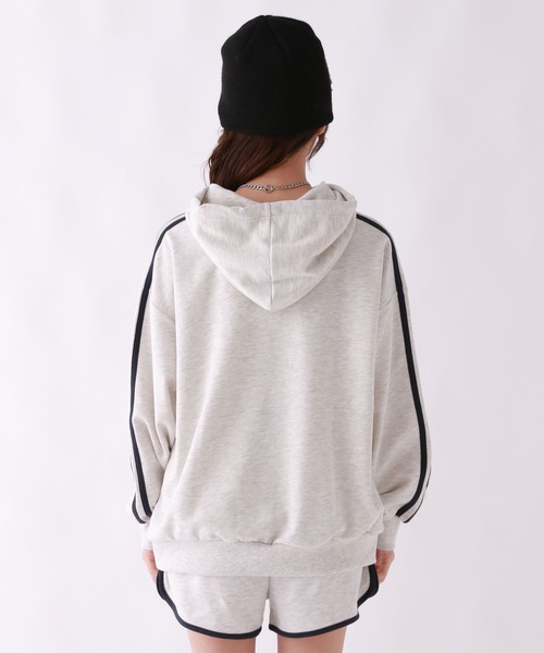 repipi armario（レピピ アルマリオ）の「ナンバリングセットアップ（セットアップ・キッズ・ネイビー/グレー/レッド・LARGE/MEDIUM/SMALL）」の9枚目の写真