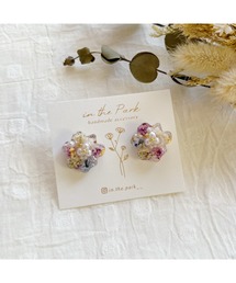 【in the Park】小さなフラワーピアス(MA)