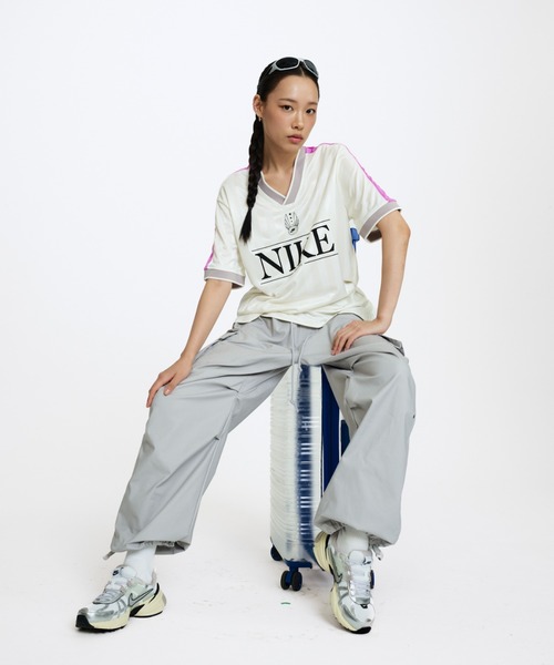 ウォーキング・ランニングウェア NIKE V2K RUN 9月29日(金)発売 : NIKE の新作スニーカー「V2K RUN」が登場