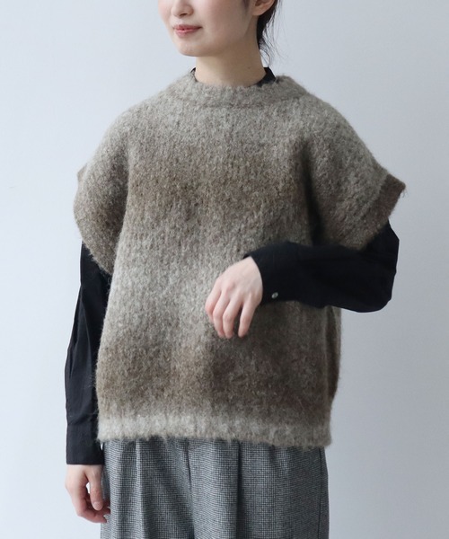 yuni(ユニ )の「Tumbes Alpaca スクエアベスト(ベスト・レディース・ブルー/オレンジ/ベージュ・FREE)」の8枚目の写真