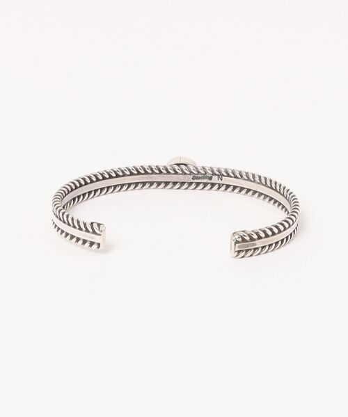 Indian Jewelry(インディアンジュエリー)の「THEATER シアター オーバルシェイプセンターストーンスリムシルバーバングル Made in USA(バングル/リストバンド・メンズ・シルバー・FREE)」の6枚目の写真