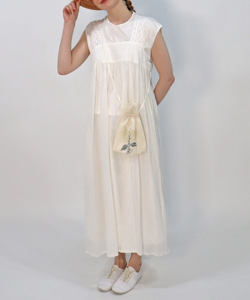 haupia(ハウピア)の「旅する花。【ワンピース】(ワンピース・レディース・オフホワイト/チャコールグレー/ネイビー・MEDIUM)」の2枚目の写真