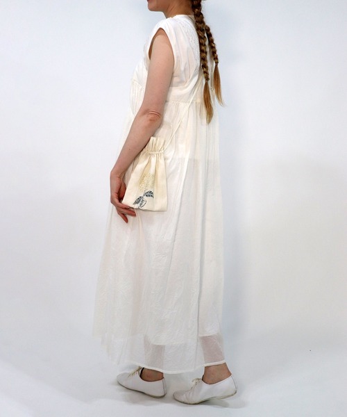 haupia(ハウピア)の「旅する花。【ワンピース】(ワンピース・レディース・オフホワイト/チャコールグレー/ネイビー・MEDIUM)」の15枚目の写真