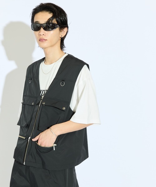 Lui's（ルイス）の「【Neucon/ニューコン】マルチポケットフィッシャーマンZIPベスト（ベスト・メンズ・ライトグレー/ブラック・FREE）」の6枚目の写真