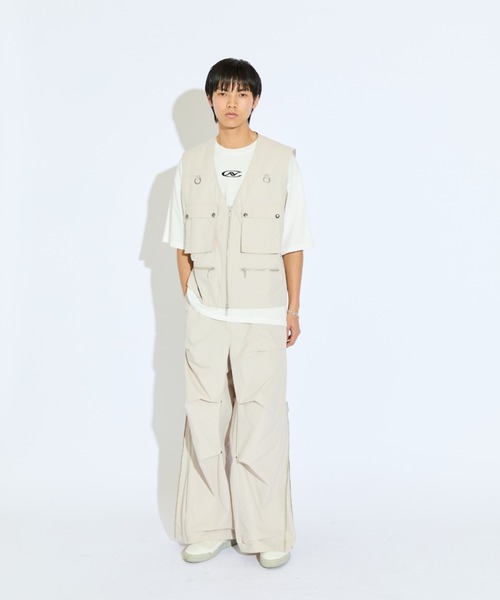 Lui's（ルイス）の「【Neucon/ニューコン】マルチポケットフィッシャーマンZIPベスト（ベスト・メンズ・ライトグレー/ブラック・FREE）」の20枚目の写真