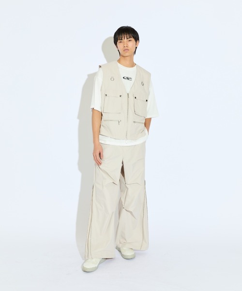 Lui's（ルイス）の「【Neucon/ニューコン】マルチポケットフィッシャーマンZIPベスト（ベスト・メンズ・ライトグレー/ブラック・FREE）」の21枚目の写真