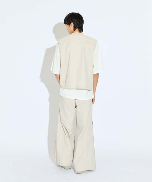 Lui's（ルイス）の「【Neucon/ニューコン】マルチポケットフィッシャーマンZIPベスト（ベスト・メンズ・ライトグレー/ブラック・FREE）」の22枚目の写真