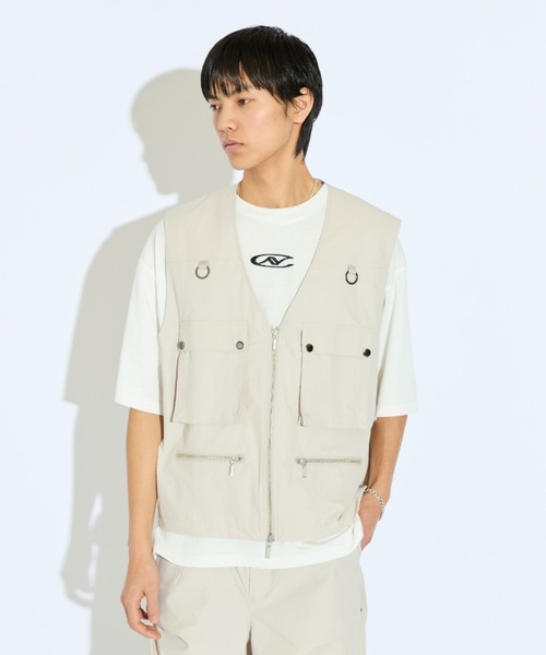 Lui's（ルイス）の「【Neucon/ニューコン】マルチポケットフィッシャーマンZIPベスト（ベスト・メンズ・ライトグレー/ブラック・FREE）」の13枚目の写真