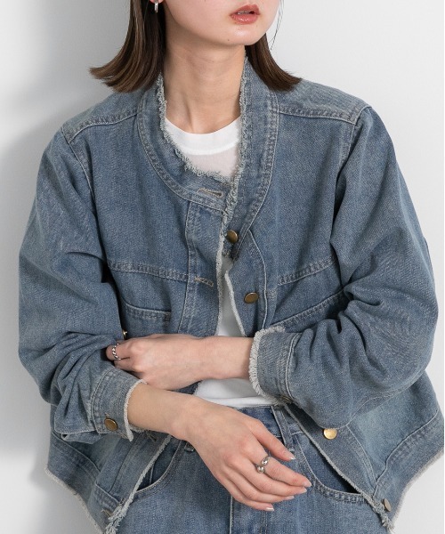 ad thie（アドティエ）の「ノーカラー フリンジ デニムジャケット（デニムジャケット・レディース・ブルー・FREE）」の6枚目の写真
