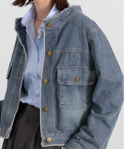 ad thie（アドティエ）の「ノーカラー フリンジ デニムジャケット（デニムジャケット・レディース・ブルー・FREE）」の19枚目の写真