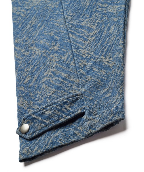 NO ID.（ノーアイディ）の「【NO ID.】JQ Denim Big Riders Jacket / JQ デニム ビッグ ライダース ジャケット（ライダースジャケット・メンズ・ブルー系その他4/インディゴブルー/ライトブルー・ONE SIZE）」の10枚目の写真