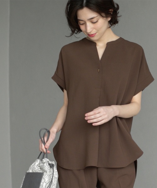 OPAQUE.CLIP(オペークドットクリップ)の「《7色展開/SS-LLサイズ》ストレッチスキッパーブラウス/セットアップ対応【洗濯機洗い可/防シワ】(シャツ/ブラウス・レディース・ブラック/ホワイト/ダークブラウン/ベージュ系7/ブルー系その他/ライトベージュ/グリーン系その他5・36/34/38/40/42)」の21枚目の写真