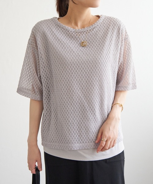 ikka(イッカ)の「【雑誌InRed6月号掲載】レースアンサンブルプルオーバー【2点セット/親子コーデ】(Tシャツ/カットソー・レディース・オフホワイト/ブルー/ブラック/ダークベージュ・M/L/S)」の3枚目の写真