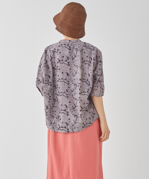 KRIFF MAYER Lady's Collection(クリフメイヤーレディースコレクション)の「【綿100%】インド綿草木染めドルマンシャツ(シャツ/ブラウス・レディース・ブルー/グレー/サックスブルー/ネイビー・LARGE/MEDIUM)」の7枚目の写真