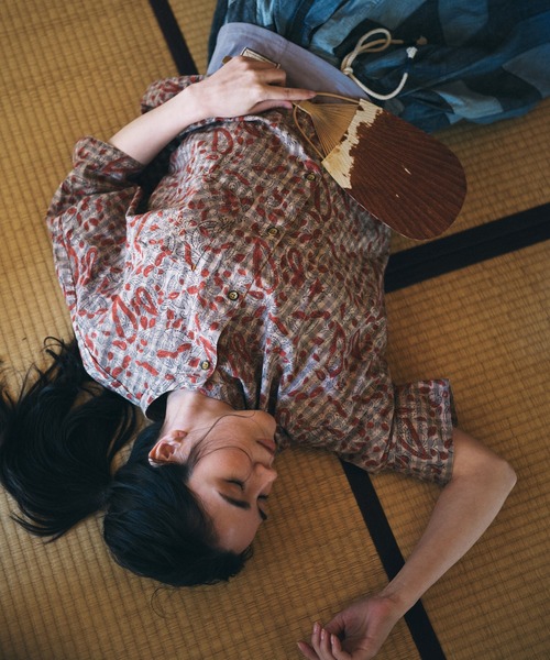 KRIFF MAYER Lady's Collection(クリフメイヤーレディースコレクション)の「【綿100%】インド綿草木染めドルマンシャツ(シャツ/ブラウス・レディース・ブルー/グレー/サックスブルー/ネイビー・LARGE/MEDIUM)」の11枚目の写真