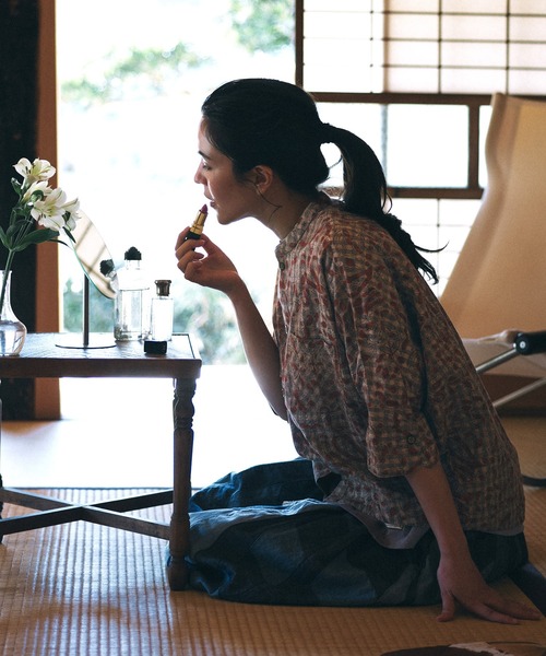 KRIFF MAYER Lady's Collection(クリフメイヤーレディースコレクション)の「【綿100%】インド綿草木染めドルマンシャツ(シャツ/ブラウス・レディース・ブルー/グレー/サックスブルー/ネイビー・LARGE/MEDIUM)」の12枚目の写真