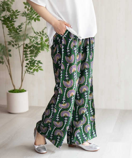 Howdy Marie（ハウディ―マリー）の「Howdy Marie インドレーヨン 総柄ワイドパンツ【接触冷感】（その他パンツ・レディース・ブラック系その他2/ブラック/ブラック系その他/オレンジ系その他/グリーン系その他/ブルー系その他・M/L）」の12枚目の写真