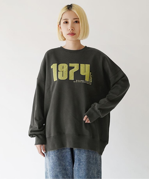 e-zakkamania stores(イーザッカマニアストアーズ)の「異素材ロゴ 裏毛ビッグスウェット(スウェット・レディース・スミクロ/アイボリー・フリー)」の12枚目の写真