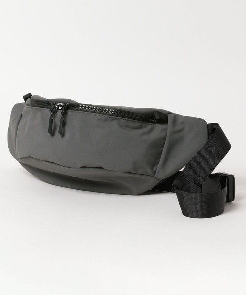 GLOBAL WORK（グローバルワーク）の「撥水スマらくボディバッグ/325975（ボディバッグ/ウエストポーチ・メンズ・ブラック/グレー・ONE SIZE）」の4枚目の写真