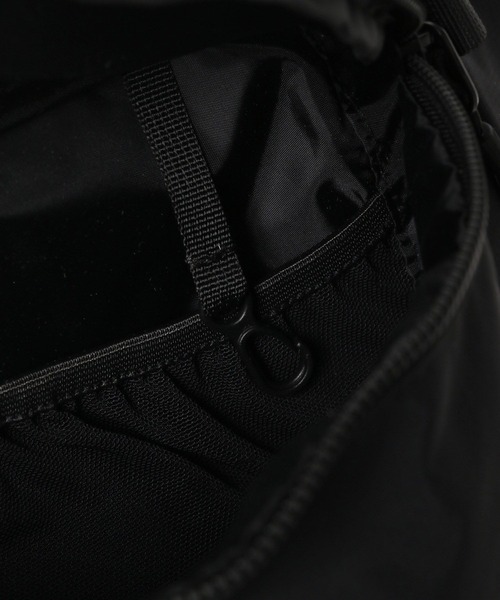 GLOBAL WORK（グローバルワーク）の「撥水スマらくボディバッグ/325975（ボディバッグ/ウエストポーチ・メンズ・ブラック/グレー・ONE SIZE）」の15枚目の写真