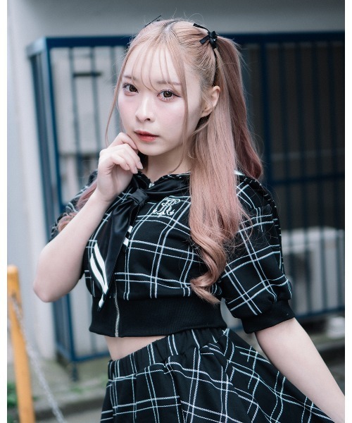 TRAVAS TOKYO（トラバス トウキョウ）の「『TRAVAS TOKYO/トラバス トーキョー』セーラーカラーセットアップ（セットアップ・レディース・ブラック/グレー・FREE）」の9枚目の写真
