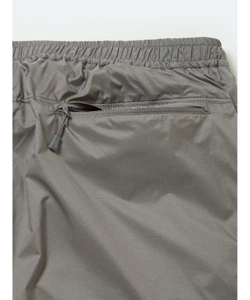 DAIWA PIER39（ダイワピア39）の「DAIWA PIER39 TECH WIND SHELL PANTS BP-20025（その他パンツ・メンズ・ブラック/カーキ/チャコールグレー・LARGE/SMALL/MEDIUM/X-LARGE）」の7枚目の写真