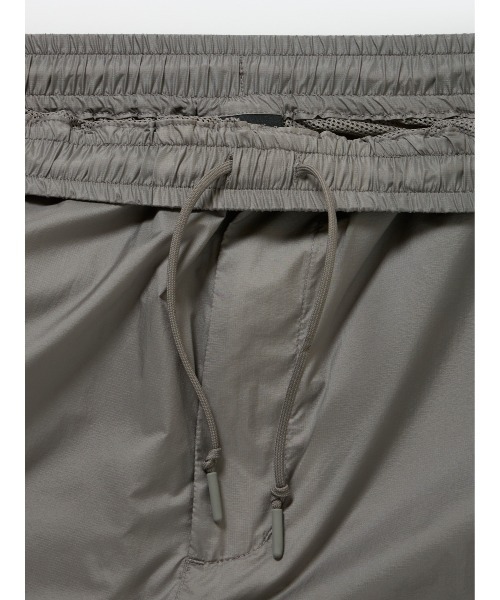 DAIWA PIER39（ダイワピア39）の「DAIWA PIER39 TECH WIND SHELL PANTS BP-20025（その他パンツ・メンズ・ブラック/カーキ/チャコールグレー・LARGE/SMALL/MEDIUM/X-LARGE）」の8枚目の写真