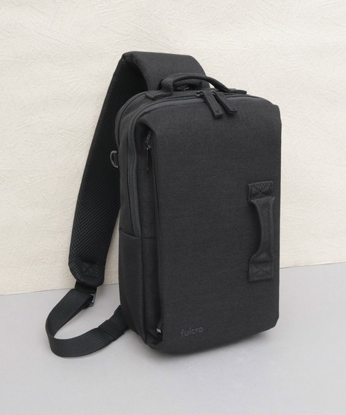fulcro(フルクロ)の「fulcro フルクロ 撥水 9ポケット クロスボディバッグ スリング A5サイズ・9.5インチタブレット収納対応 ESSENSEシリーズ(ボディバッグ/ウエストポーチ・メンズ・ブラック・FREE)」の21枚目の写真