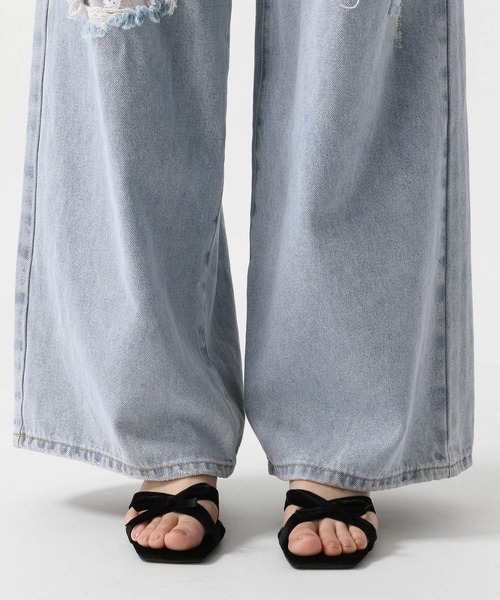 FOREVER 21（フォーエバー トゥエンティーワン）の「【2025SS】ダメージレースデニムパンツ（デニムパンツ・レディース・ブルー/ライトブルー/ブルー系その他・SMALL/MEDIUM/LARGE）」の19枚目の写真