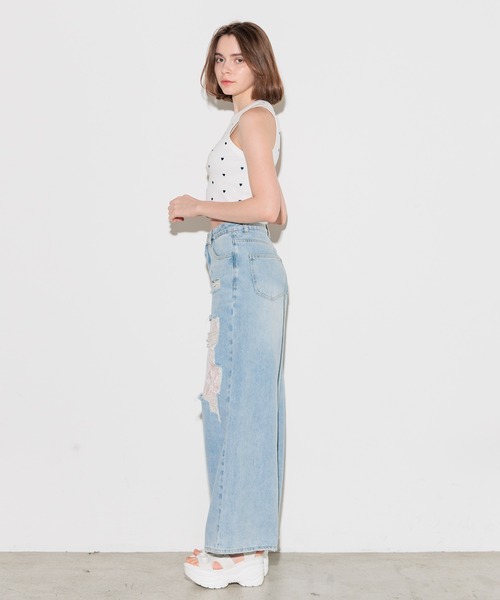 FOREVER 21（フォーエバー トゥエンティーワン）の「【2025SS】ダメージレースデニムパンツ（デニムパンツ・レディース・ブルー/ライトブルー/ブルー系その他・SMALL/MEDIUM/LARGE）」の22枚目の写真