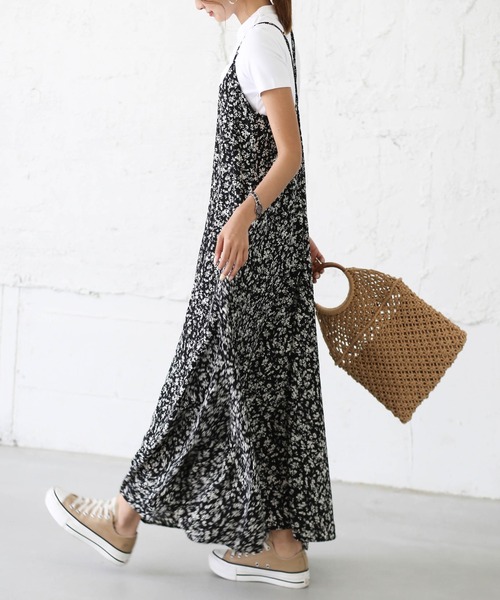 La-gemme（ラジェム）の「キャミソールマキシワンピース（ワンピース・レディース・グリーン系その他/ベージュ/グリーン/ベージュ系その他/ブラック系その他/ブラウン系その他/ブラック/ブラック系その他2/オリーブ/ライトブラウン/ベージュ系その他2/ネイビー・C/フリー）」の14枚目の写真