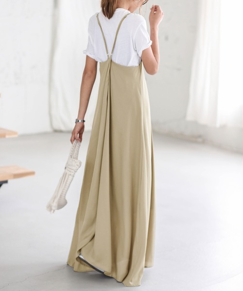 La-gemme（ラジェム）の「キャミソールマキシワンピース（ワンピース・レディース・グリーン系その他/ベージュ/グリーン/ベージュ系その他/ブラック系その他/ブラウン系その他/ブラック/ブラック系その他2/オリーブ/ライトブラウン/ベージュ系その他2/ネイビー・C/フリー）」の18枚目の写真