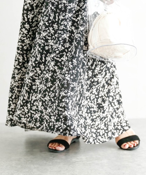 La-gemme（ラジェム）の「キャミソールマキシワンピース（ワンピース・レディース・グリーン系その他/ベージュ/グリーン/ベージュ系その他/ブラック系その他/ブラウン系その他/ブラック/ブラック系その他2/オリーブ/ライトブラウン/ベージュ系その他2/ネイビー・C/フリー）」の17枚目の写真