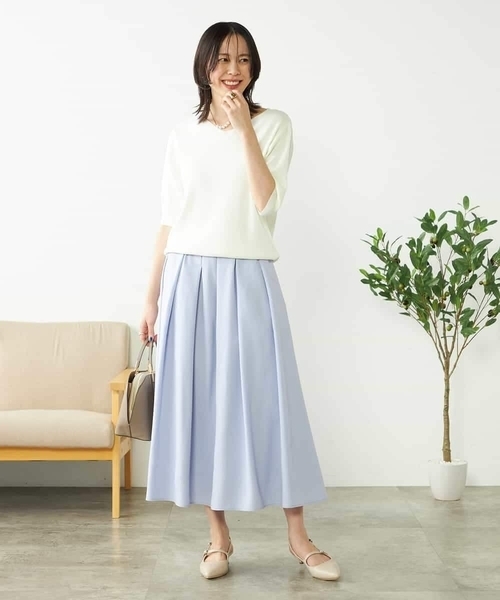 a.v.v(アーヴェヴェ)の「【接触冷感/UVカット/洗える】Vネックハーフスリーブ美ラクるサマーニット(ニット/セーター・レディース・ブラック/ホワイト/グレー系その他/ダークインディゴブルー/ピンク/ブルー・38/40/36/34/42)」の13枚目の写真