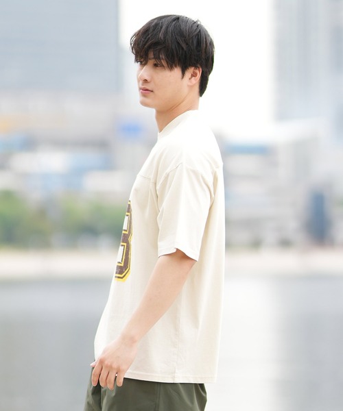 ムラサキスポーツ(ムラサキスポーツ)の「【ムラサキスポーツ限定】DEAR LAUREL × JACSON MATISSE FOOTBALL TEE Tシャツ DL25S-JM05(Tシャツ/カットソー・メンズ・ブラウン/ネイビー/オフホワイト/チャコールグレー・M/L/XL)」の6枚目の写真