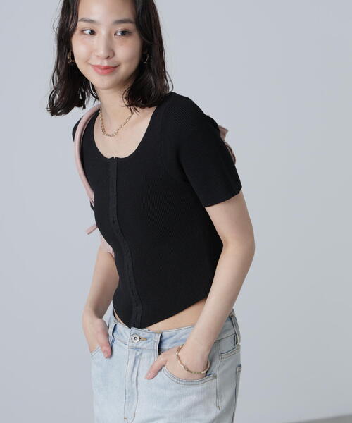 FREE'S MART（フリーズマート）の「◆フロントホックリブニット（ニット/セーター・レディース・グレー/ブラック/ホワイト・FREE）」の9枚目の写真