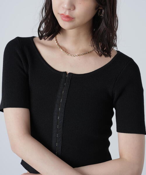 FREE'S MART（フリーズマート）の「◆フロントホックリブニット（ニット/セーター・レディース・グレー/ブラック/ホワイト・FREE）」の16枚目の写真