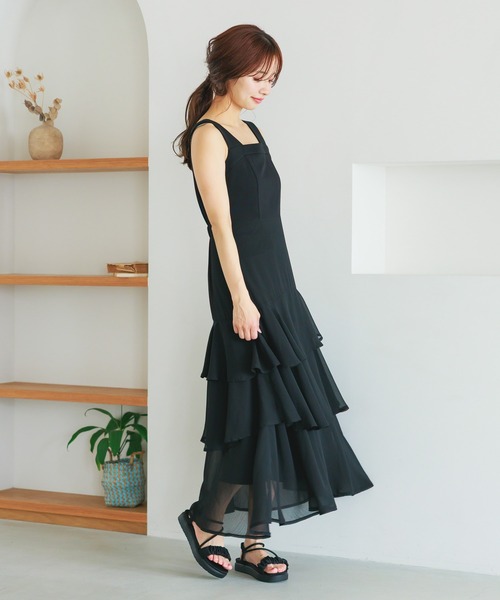 mysty woman(ミスティウーマン)の「楊柳ティアードワンピース 497425(ワンピース・レディース・アイボリー/ブラック/ブラウン・FREE)」の2枚目の写真