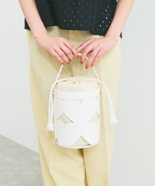 VIS（ビス）の「カットワーク2WAYバッグ（ハンドバッグ・レディース・ブラック/ホワイト系その他3/ブラウン系その他3・FREE）」の19枚目の写真