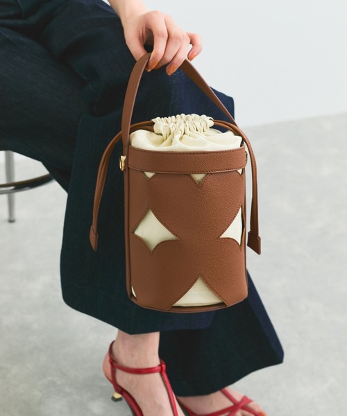 VIS（ビス）の「カットワーク2WAYバッグ（ハンドバッグ・レディース・ブラック/ホワイト系その他3/ブラウン系その他3・FREE）」の11枚目の写真