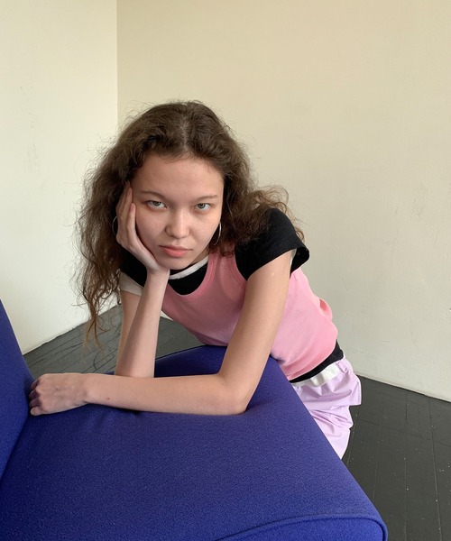 LONSLAN（ロンスラン）の「【LONSLAN】 アシンメトリー オフショルダーTシャツ LONW25s040（Tシャツ/カットソー・レディース・アイボリー/ブラック/グレー・M）」の15枚目の写真