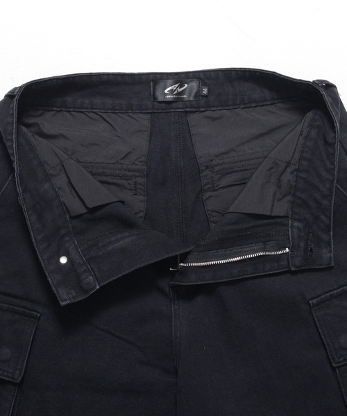 Revo.(レボ)の「【UNDERGROUND】トライバル ロゴ フリンジ デニム カーゴパンツ(デニムパンツ・メンズ・ブラック系その他/ブラック/インディゴブルー・L/M)」の6枚目の写真