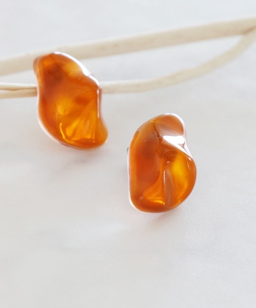 LEPSIM（レプシィム）の「クリアピアス　492605（ピアス（両耳用）・レディース・ブラック/アイボリー/ブラウン・ONE SIZE）」の3枚目の写真