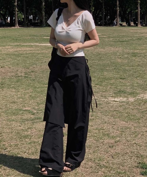 on:nue（オンニュ）の「【on:nue】[着用動画あり！/2色展開] ナイロンレイヤードラップパンツ（その他パンツ・レディース・ホワイト/ブラック・FREE）」の14枚目の写真