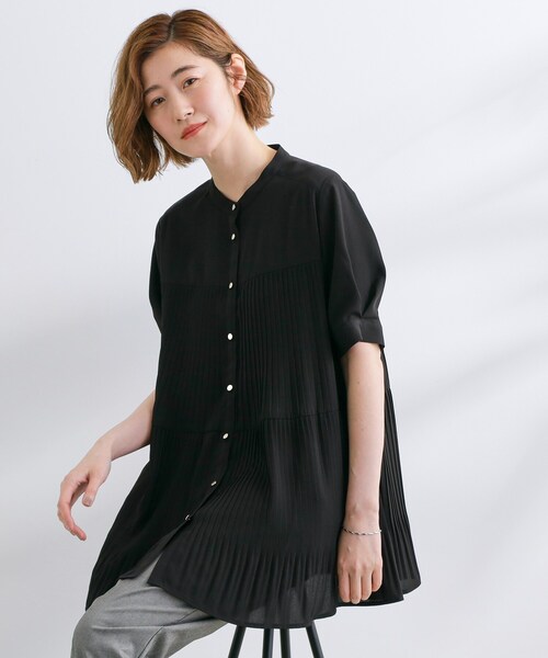 grove(グローブ)の「【体型カバー】ラフに着たい ティアードプリーツブラウス(シャツ/ブラウス・レディース・ブルー/アイボリー/ブラック・02/03/05/01/04)」の1枚目の写真
