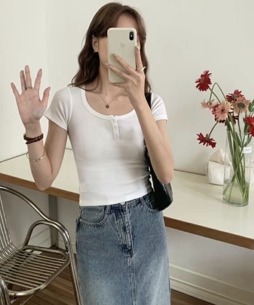 LADY LIKE(レディライク)の「ヘンリーネックコンパクト半袖Tシャツ(Tシャツ/カットソー・レディース・ブラック/グレー/モカ/ホワイト・M)」の8枚目の写真